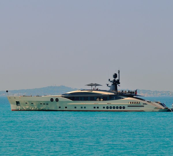 DB9 Yacht Charter Details, Palmer Johnson | CHARTERWORLD Luxury Superyachts